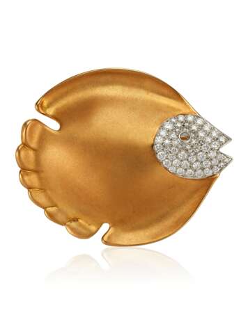 Cummings, Angela. Tiffany & Co.. TIFFANY & CO. ANGELA CUMMINGS GOLD AND DIAMOND FISH BROOCH - Foto 1
