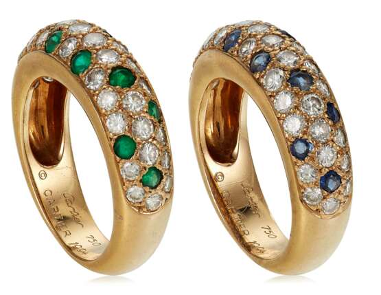 Cartier. CARTIER PAIR OF SAPPHIRE, EMERALD AND DIAMOND 'MIMI' RINGS - Foto 1