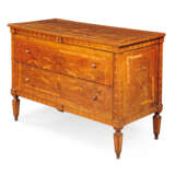 A NORTH ITALIAN WALNUT, TULIPWOOD AND FRUITWOOD MARQUETRY COMMODE - photo 4