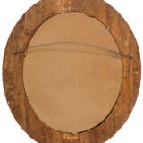 AN ITALIAN GILTWOOD OVAL PICTURE FRAME MIRROR - photo 2