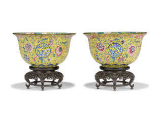 A PAIR OF CHINESE PAINTED ENAMEL DEEP BOWLS