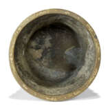 A CHINESE GILT-SPLASHED BRONZE BELL - photo 3