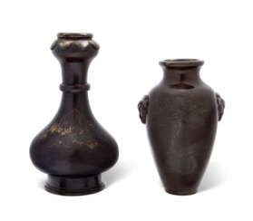 A SILVER-INLAID BRONZE VASE AND A PARCEL-GILT GARLIC-NECK VASE