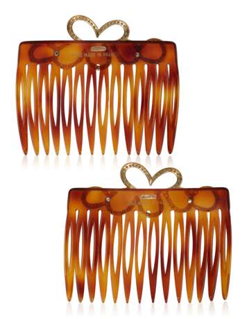 PAIR OF DIAMOND AND GOLD HAIR COMBS - photo 3
