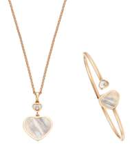 CHOPARD 'HAPPY HEARTS' MOTHER-OF-PEARL AND DIAMOND JEWELRY