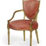 A PAIR OF GEORGE III GILTWOOD OPEN ARMCHAIRS - фото 7