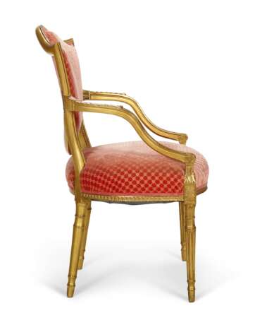 A PAIR OF GEORGE III GILTWOOD OPEN ARMCHAIRS - Foto 8