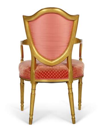 A PAIR OF GEORGE III GILTWOOD OPEN ARMCHAIRS - Foto 9