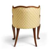 PAIR OF NORTH EUROPEAN FRUITWOOD CHAIRS - Foto 5