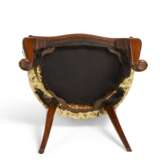 PAIR OF NORTH EUROPEAN FRUITWOOD CHAIRS - Foto 6