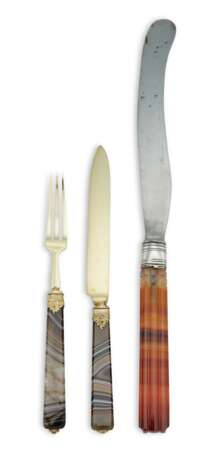 Reily, Charles. A GEORGE IV SILVER-GILT AND HARDSTONE DESSERT FLATWARE SERVICE - photo 2