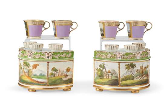 FOUR CHAMBERLAIN'S WORCESTER PORCELAIN COFFEE-CANS AND A PAIR OF ENGLISH PEARLWARE BOUGH-POTS AND COVERS - photo 2