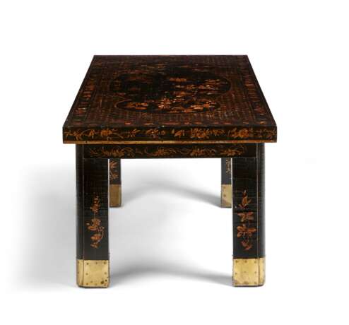 CHINESE BLACK AND GILT LACQUER LOW TABLE - photo 3
