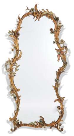 PAIR OF FRENCH POLYCHROME, PARCEL-GILT WROUGHT-IRON CONSOLES AND MIRRORS - photo 8