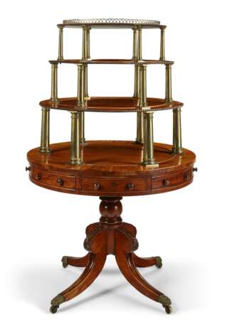 A LATE REGENCY MAHOGANY AND BRASS FOUR-TIER DUMBWAITER - фото 1