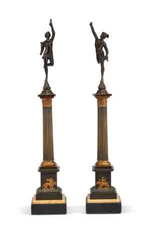 PAIR OF GILT AND PATINATED-BRONZE COLUMNS - фото 2