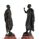 PAIR OF ITALIAN GILTWOOD AND MARBLE COLUMNS AND PAIR OF ITALIAN BRONZE FIGURES OF EMPERORS - photo 4