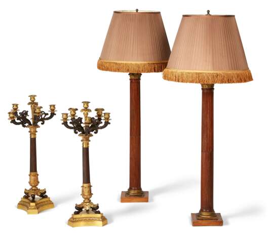 PAIR OF PARCEL-GILT MAHOGANY COLUMNUAR-FORM TABLE LAMPS AND PAIR OF OROMOLU-MOUNTED MARBLE SIX-LIGHT CANDELABRA - photo 4