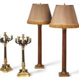 PAIR OF PARCEL-GILT MAHOGANY COLUMNUAR-FORM TABLE LAMPS AND PAIR OF OROMOLU-MOUNTED MARBLE SIX-LIGHT CANDELABRA - фото 4