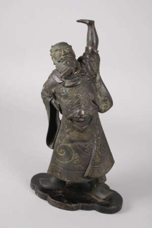 Bronzeplastik Guan Yu - photo 2