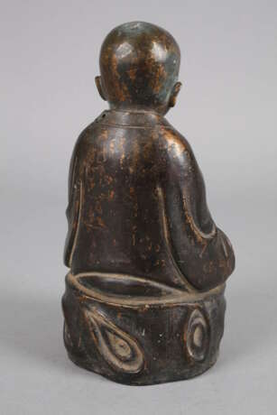 Bronzeplastik sitzender Luohan - фото 3