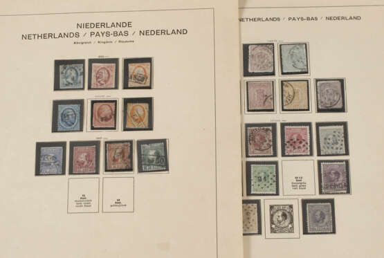 Sammlung Briefmarken Niederlande 1869–1944 - photo 1