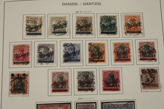 Briefmarkenalbum Besetzte Gebiete Memel/Danzig/Saargebiet - Foto 5