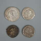 Vier römische Münzen - фото 2