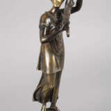 Klassizistische Figurenuhr Bronze - фото 3