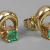 Paar Ohrringe mit Smaragden - фото 1