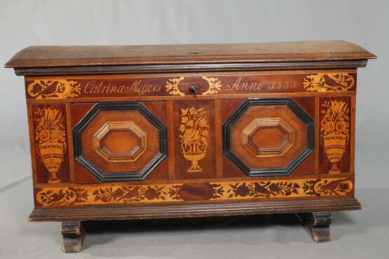 Truhe Biedermeier - photo 2