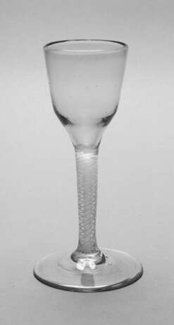 Likörglas mit weißen Spiralfäden - фото 1