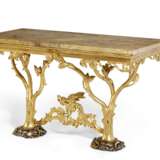 A PAIR OF ITALIAN GILTWOOD CONSOLES TABLES - фото 7