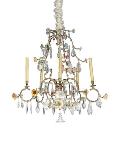 A CONTINENTAL SILVERED AND CUT-GLASS AND PORCELAIN FIVE-LIGHT CHANDELIER - фото 1