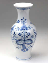 Meissen *Zwiebelmuster* Vase