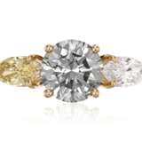 MULTI-COLORED DIAMOND RING WITH GIA REPORTS - фото 1