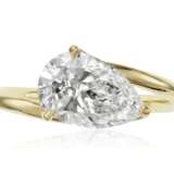 PEAR SHAPED DIAMOND RING OF 2.03 CARATS WITH GIA REPORT - photo 1