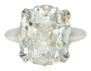 OLD MINE BRILLIANT-CUT DIAMOND RING OF 12.02 CARATS WITH GIA REPORT
