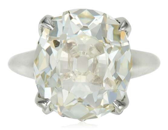 OLD MINE BRILLIANT-CUT DIAMOND RING OF 12.02 CARATS WITH GIA REPORT - photo 1