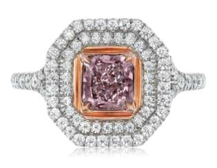 FANCY PURPLE-PINK DIAMOND RING OF 1.00 CARAT WITH GIA REPORT