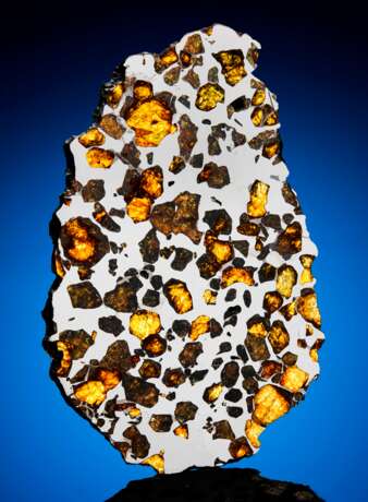 EXTRATERRESTRIAL PERIDOT IN COMPLETE SLICE OF AN IMILAC PALLASITE - photo 1