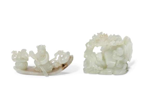 TWO WHITE JADE 'FIGURAL' CARVINGS - Foto 1