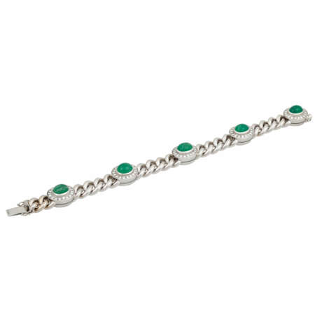 JUWELIER HEIDEN Armband mit 5 ovalen Smaragdcabochons, zusammen ca. 12 ct - Foto 3