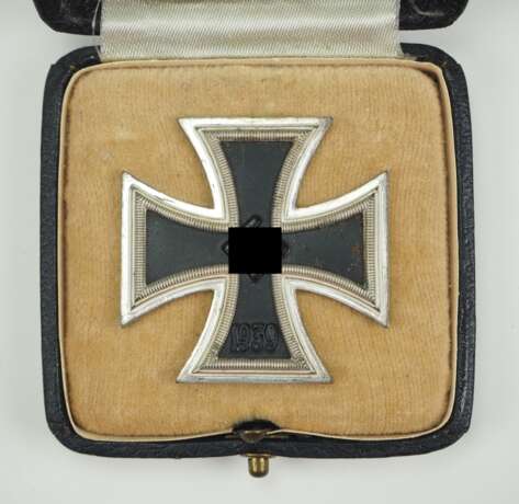 Eisernes Kreuz, 1939, 1. Klasse, im Etui - 15. - photo 2