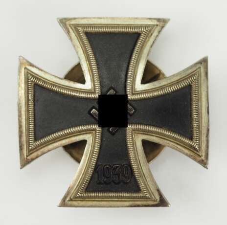 Eisernes Kreuz, 1939, 1. Klasse, an Schraubscheibe - L/16. - Foto 1