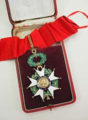 Frankreich: Orden der Ehrenlegion, 11. Modell (seit 1962), Komturkreuz, im Etui.