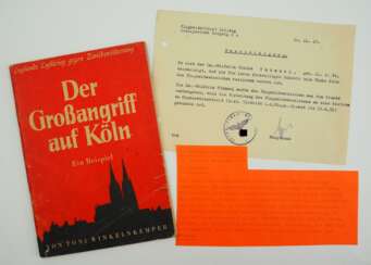 Bescheinigung über die Aberkennung des Flugmeldeabzeichens das einer Luftwaffenhelferin für ihren freiwilligen Einsatz beim Fluko Köln verliehen worden ist.