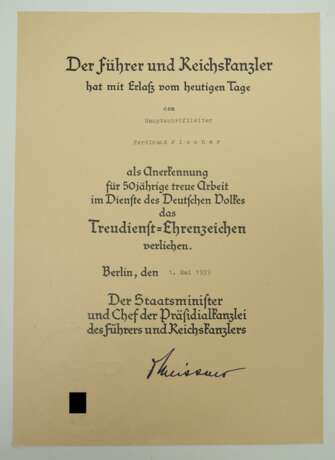 Treudienst-Ehrenzeichen, Sonderstufen Urkunde für einen Hauptschriftleiter. - photo 1