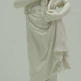 Porzellanfigur einer Maid. - Foto 1