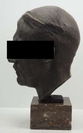 Ferdinand Liebermann: Adolf Hitler Bronze Porträt-Büste. - photo 2